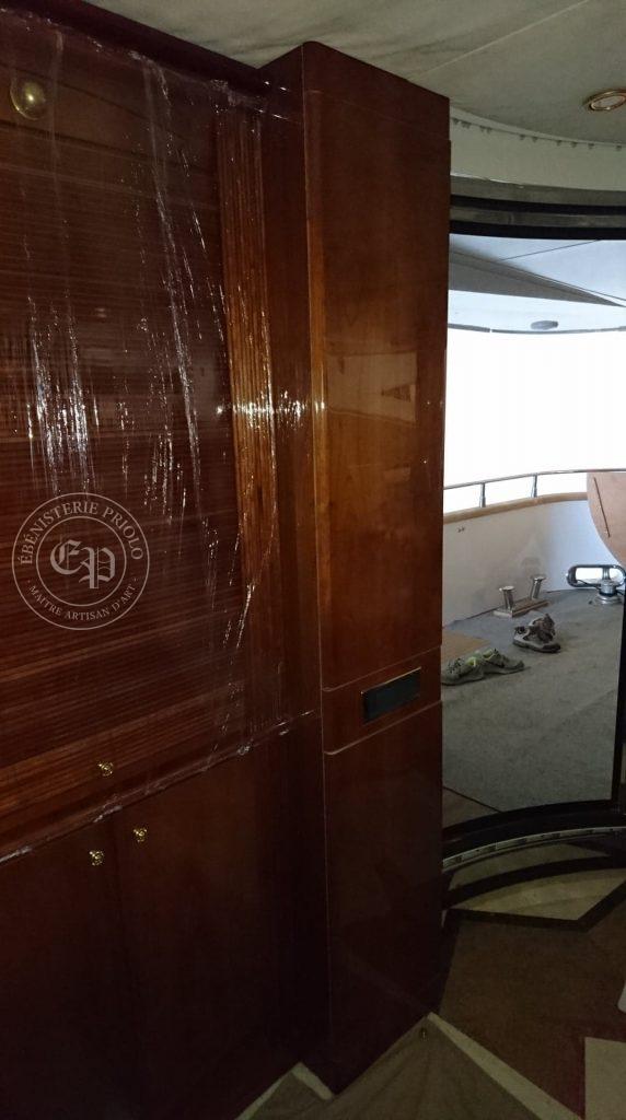 meuble de bateau en teck sur mesure